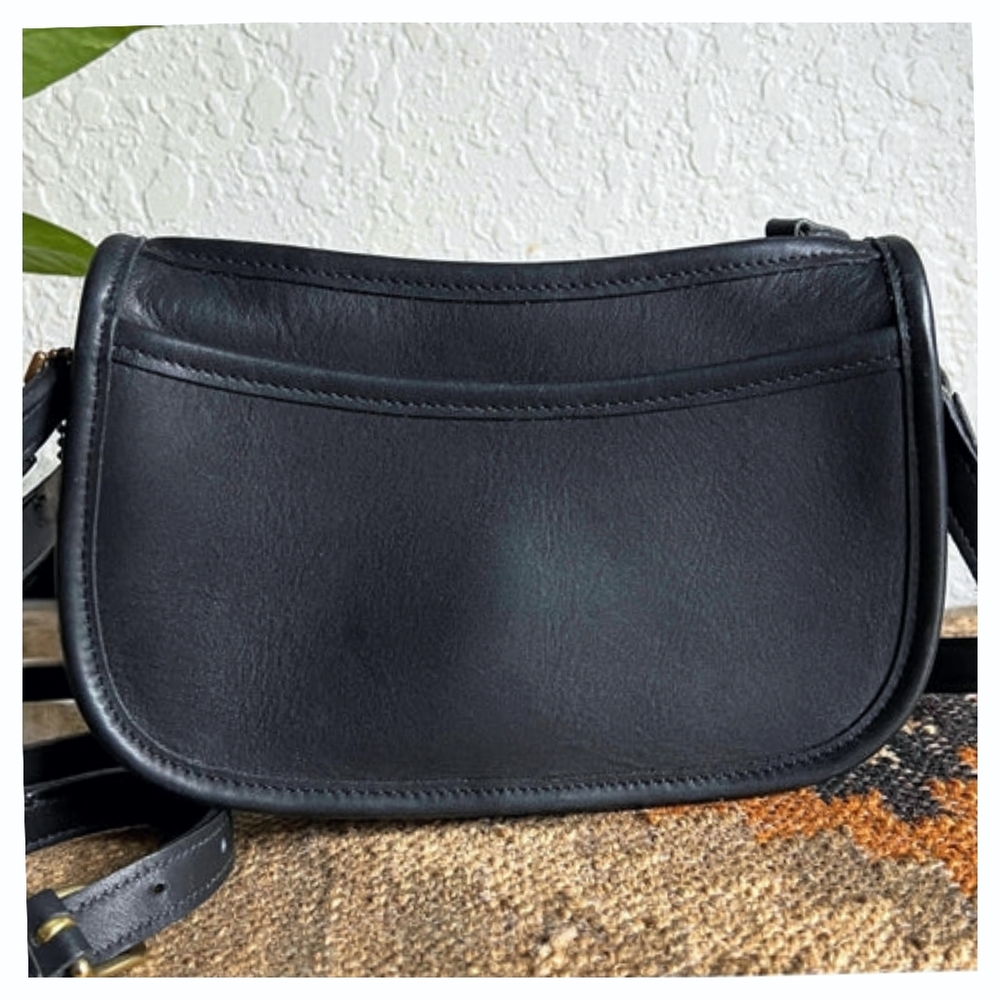 Vintage Y2K Coach 9031 Wendie Leather Crossbody Bag